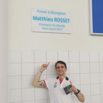 La fosse a plongeon de la piscine intercommunale porte desormais le nom de Matthieu Rosset